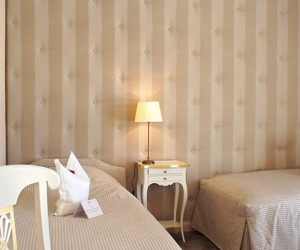 Sophia Spessarthauser 마르크차이덴펠트